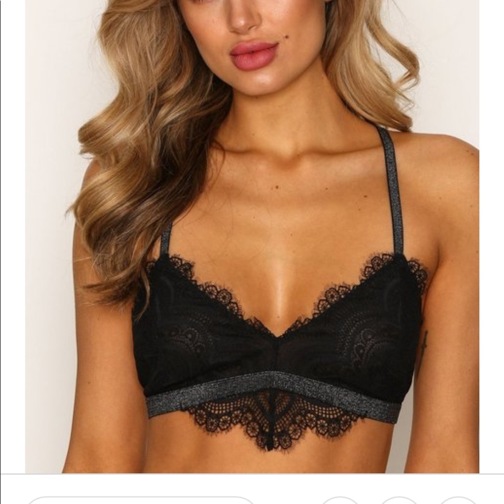 🆕 FREE PEOPLE 🌿 Black Lace Racerback Bralette